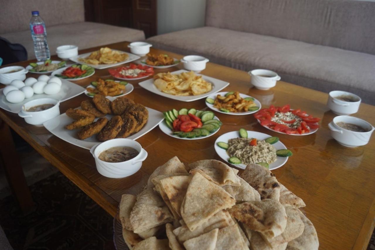 Draz Pyramids View Bed & Breakfast Kafrat al Jabal Bagian luar foto