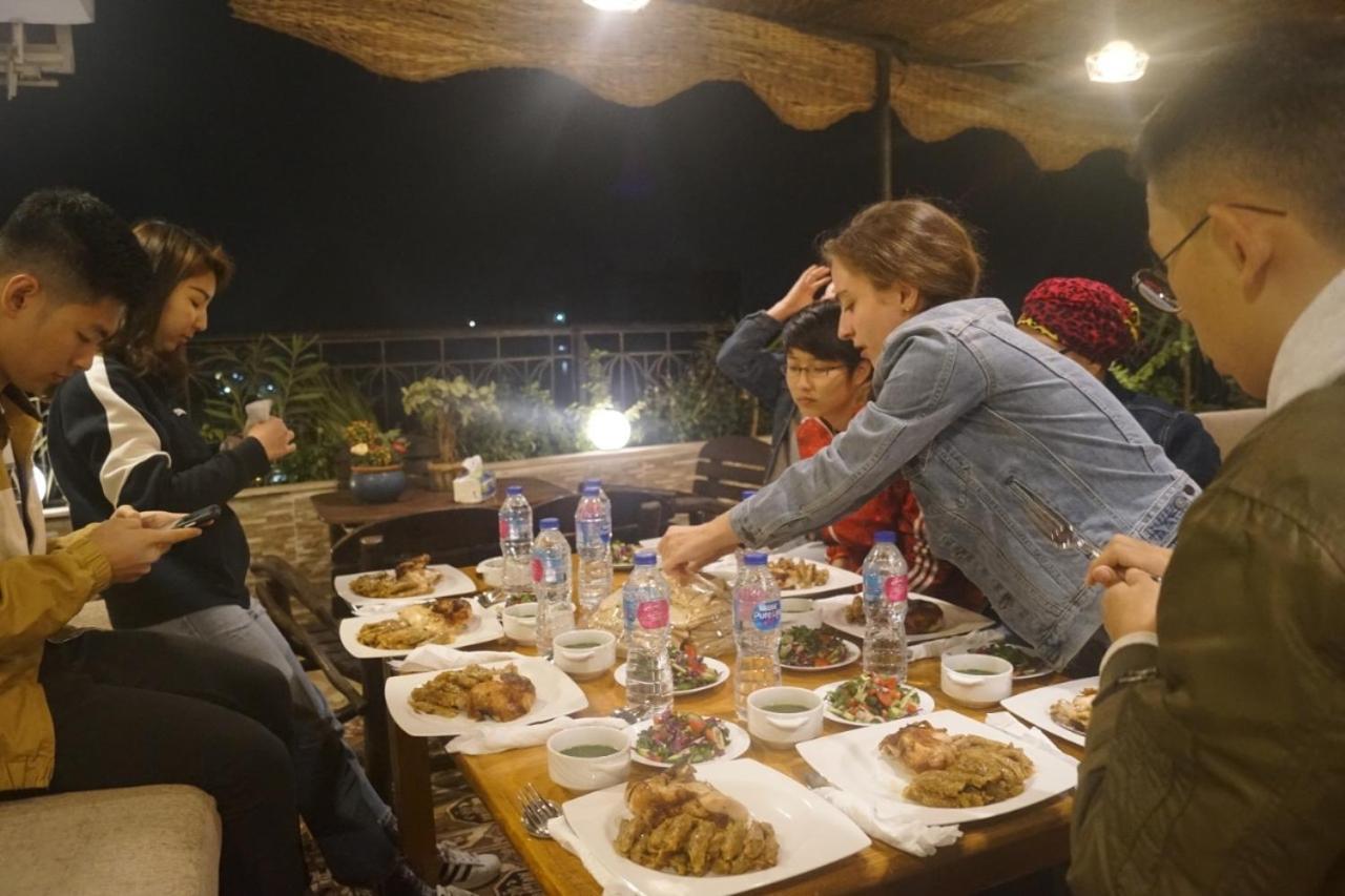 Draz Pyramids View Bed & Breakfast Kafrat al Jabal Bagian luar foto