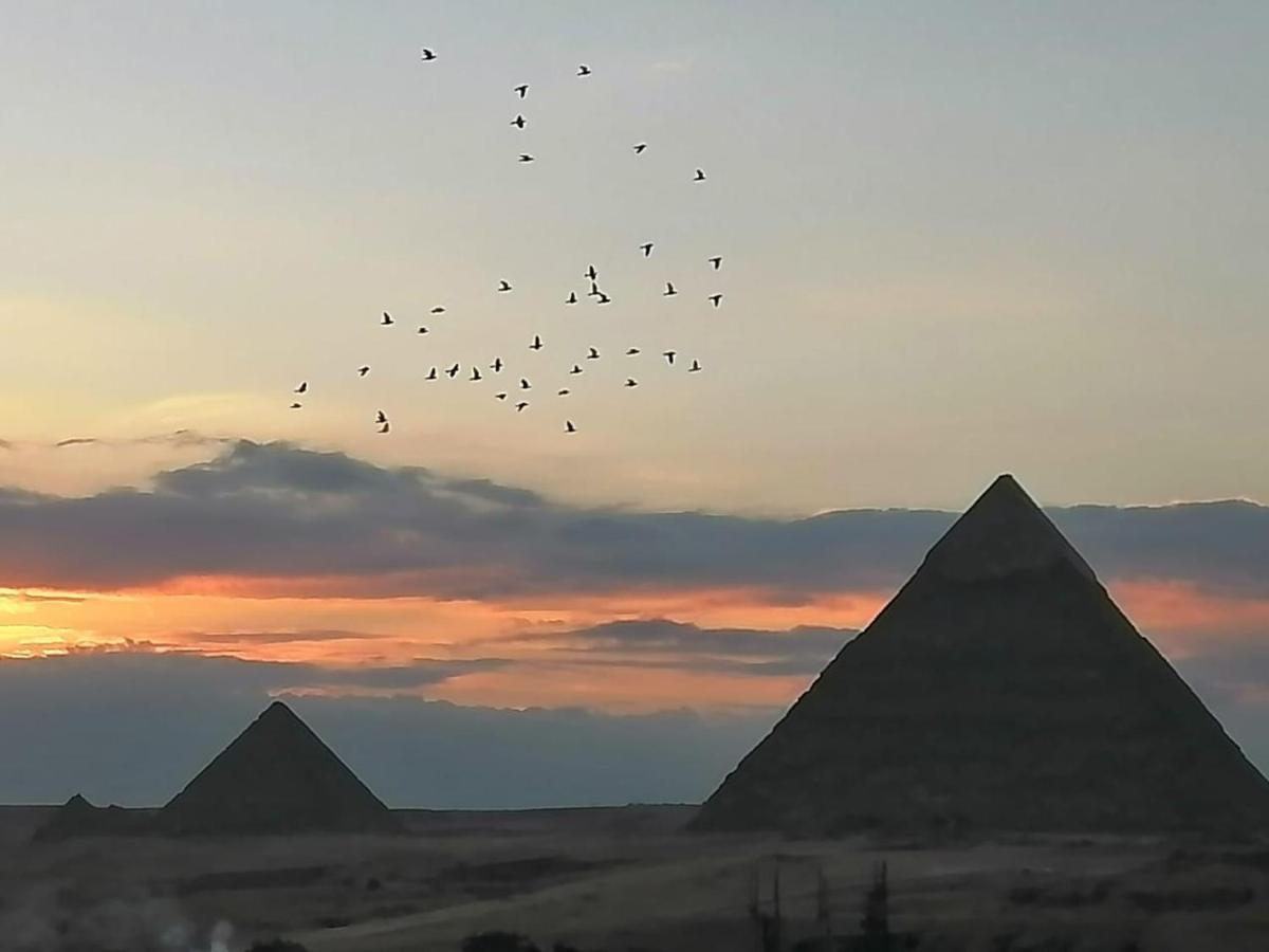 Draz Pyramids View Bed & Breakfast Kafrat al Jabal Bagian luar foto