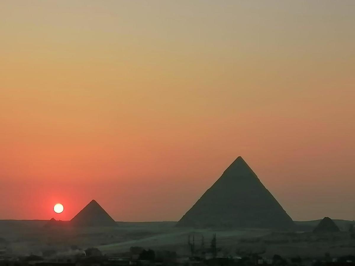 Draz Pyramids View Bed & Breakfast Kafrat al Jabal Bagian luar foto