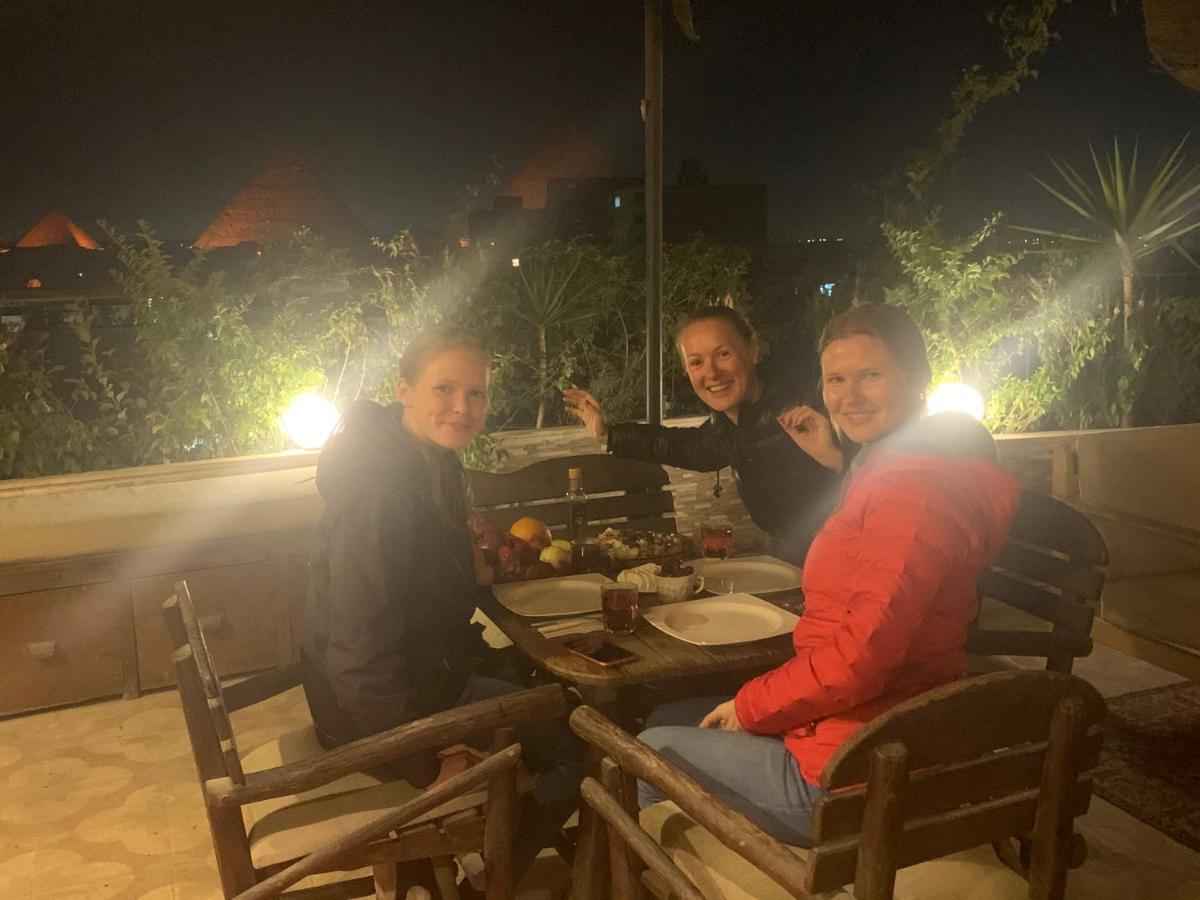 Draz Pyramids View Bed & Breakfast Kafrat al Jabal Bagian luar foto