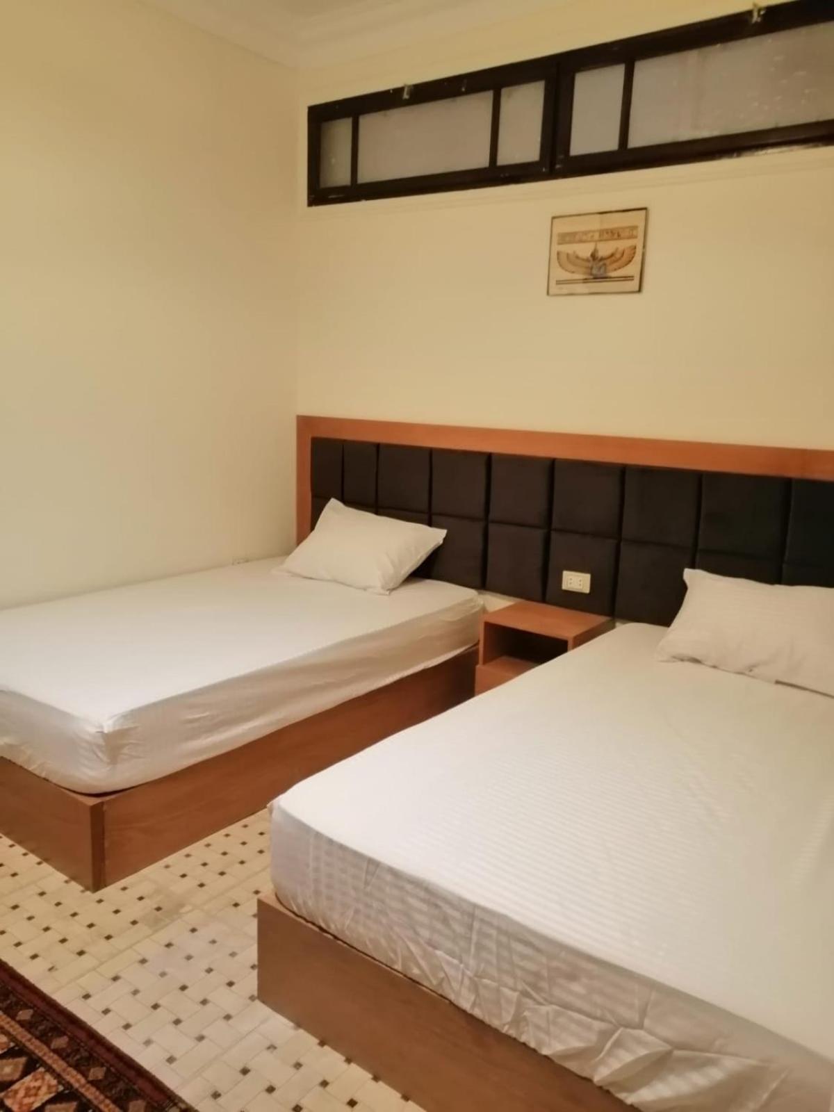 Draz Pyramids View Bed & Breakfast Kafrat al Jabal Bagian luar foto